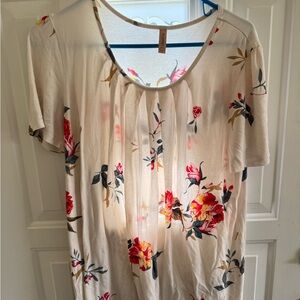 Pleated Cream and Red Short Sleeve Blouse